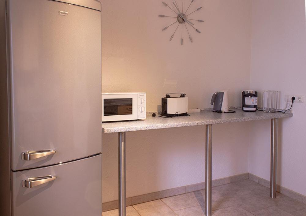 Schoene Ferienwohnung Mit Grosser Terrasse. Schmidmuhlen Luaran gambar