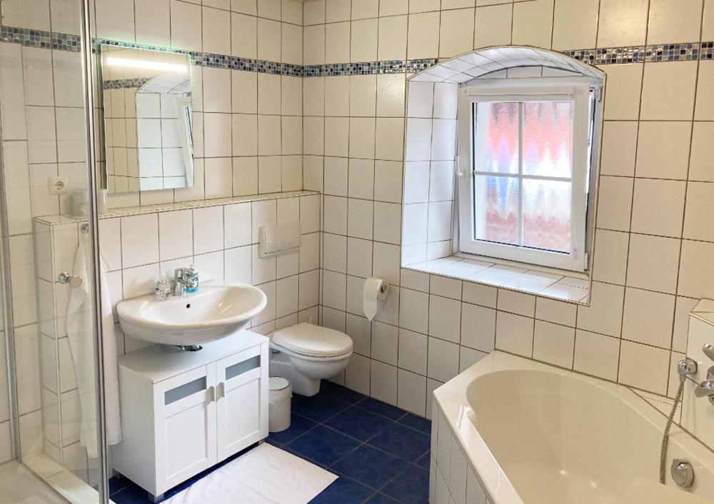 Schoene Ferienwohnung Mit Grosser Terrasse. Schmidmuhlen Luaran gambar