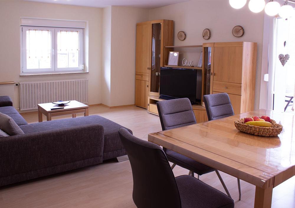 Schoene Ferienwohnung Mit Grosser Terrasse. Schmidmuhlen Luaran gambar